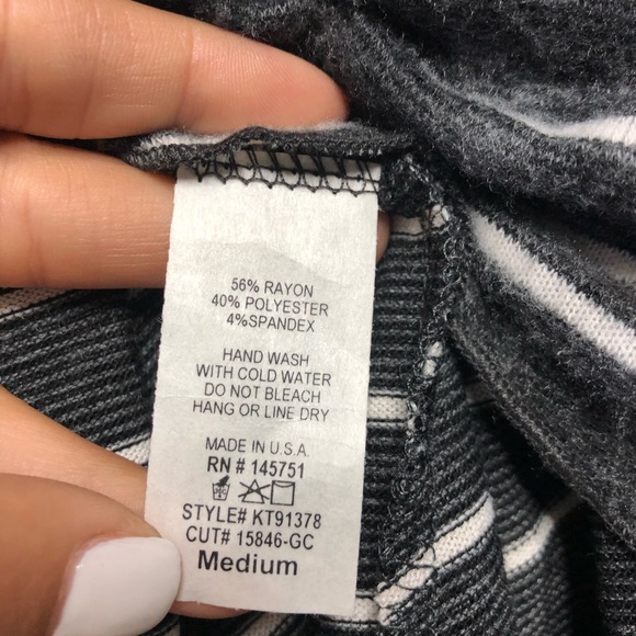 Fantastic fawn open back shirt - Picture 5 of 5